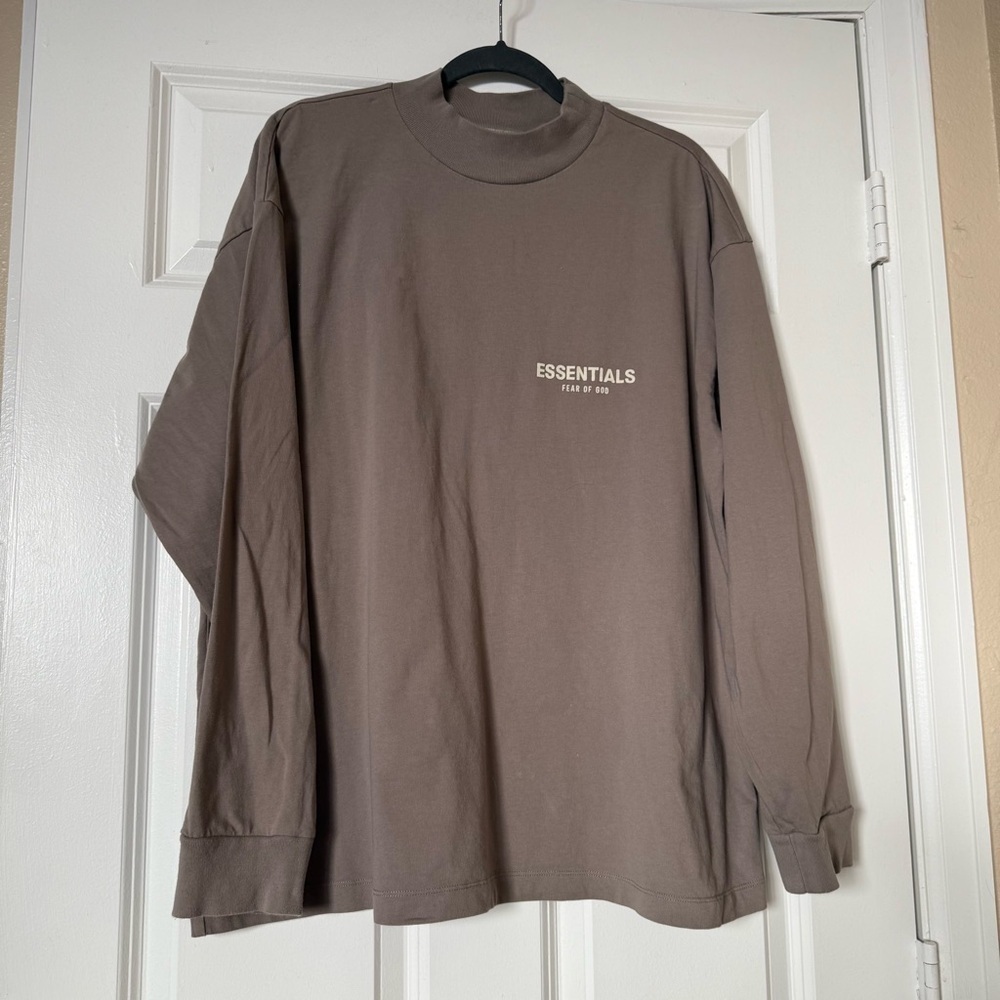 Fear of God Essentials Long Sleeve T-Shirt in Taupe Desert Size Medium